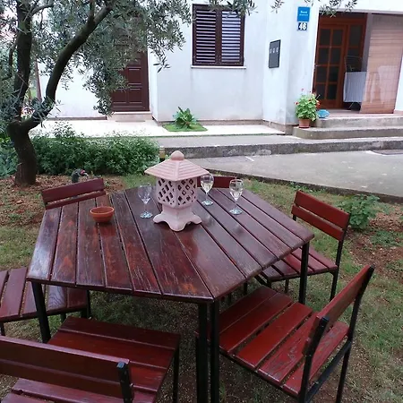 Apartment 23
